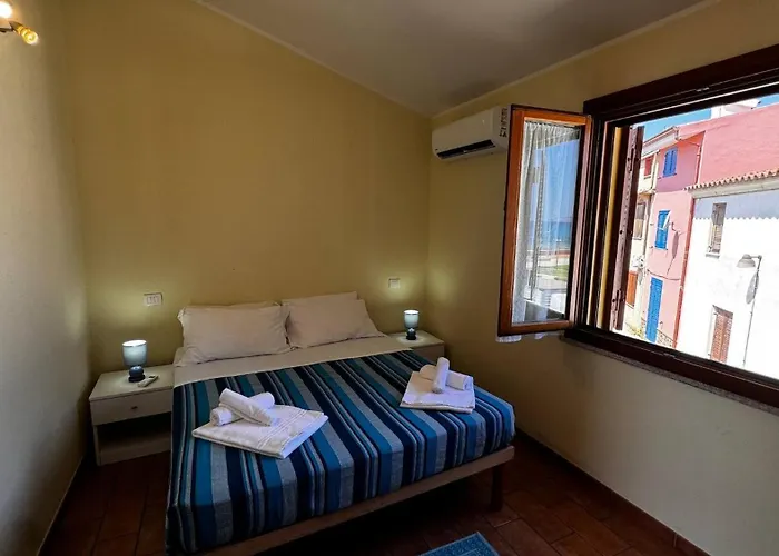 Tavolara View In Apartamento